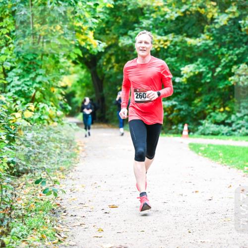 12.10.2025 - Bramfelder Halbmarathon 2025 Dr. Thomas Lammeyer http://msf.ph/oto/9359339 12.10.2025 11:07:49 Laufen 260 meine-sportfotos.de