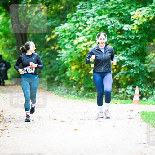 12.10.2025 - Bramfelder Halbmarathon 2025 Dr. Thomas Lammeyer http://msf.ph/oto/9359358 12.10.2025 11:07:54 Laufen 956 meine-sportfotos.de