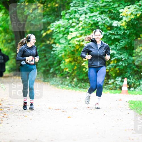 12.10.2025 - Bramfelder Halbmarathon 2025 Dr. Thomas Lammeyer http://msf.ph/oto/9359360 12.10.2025 11:07:54 Laufen 236 meine-sportfotos.de