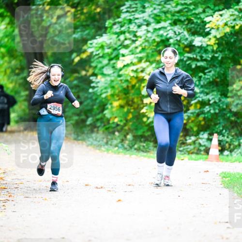 12.10.2025 - Bramfelder Halbmarathon 2025 Dr. Thomas Lammeyer http://msf.ph/oto/9359361 12.10.2025 11:07:55 Laufen 2956 meine-sportfotos.de