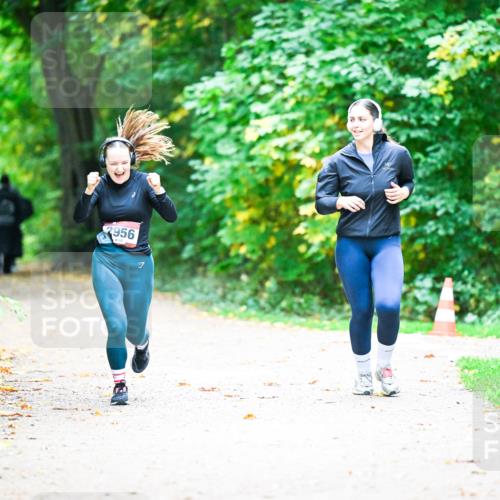 12.10.2025 - Bramfelder Halbmarathon 2025 Dr. Thomas Lammeyer http://msf.ph/oto/9359364 12.10.2025 11:07:55 Laufen 956 meine-sportfotos.de