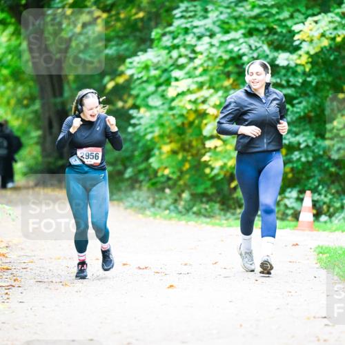 12.10.2025 - Bramfelder Halbmarathon 2025 Dr. Thomas Lammeyer http://msf.ph/oto/9359365 12.10.2025 11:07:55 Laufen 2956, 101 meine-sportfotos.de