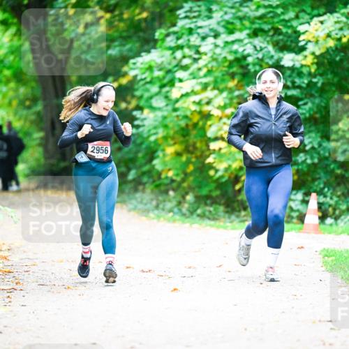 12.10.2025 - Bramfelder Halbmarathon 2025 Dr. Thomas Lammeyer http://msf.ph/oto/9359366 12.10.2025 11:07:55 Laufen 2956 meine-sportfotos.de