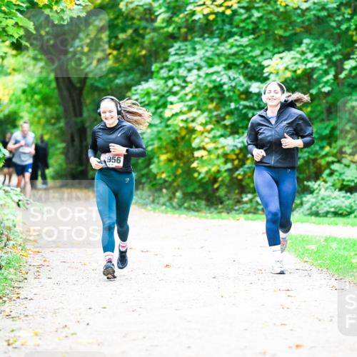 12.10.2025 - Bramfelder Halbmarathon 2025 Dr. Thomas Lammeyer http://msf.ph/oto/9359370 12.10.2025 11:07:56 Laufen 956 meine-sportfotos.de
