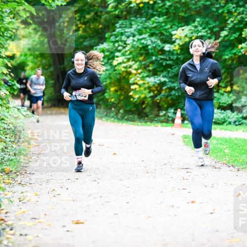 12.10.2025 - Bramfelder Halbmarathon 2025 Dr. Thomas Lammeyer http://msf.ph/oto/9359373 12.10.2025 11:07:57 Laufen  meine-sportfotos.de