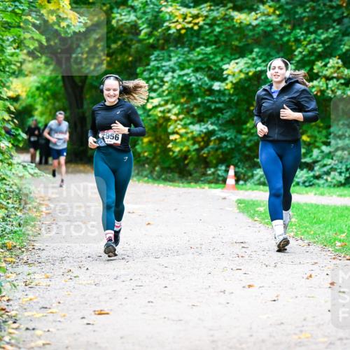 12.10.2025 - Bramfelder Halbmarathon 2025 Dr. Thomas Lammeyer http://msf.ph/oto/9359375 12.10.2025 11:07:58 Laufen 2956 meine-sportfotos.de