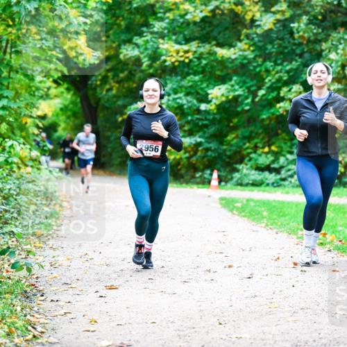 12.10.2025 - Bramfelder Halbmarathon 2025 Dr. Thomas Lammeyer http://msf.ph/oto/9359386 12.10.2025 11:07:59 Laufen 2956, 101, 1 meine-sportfotos.de