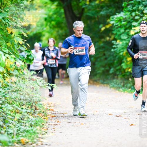 12.10.2025 - Bramfelder Halbmarathon 2025 Dr. Thomas Lammeyer http://msf.ph/oto/9359426 12.10.2025 11:08:08 Laufen 2840, 2880 meine-sportfotos.de