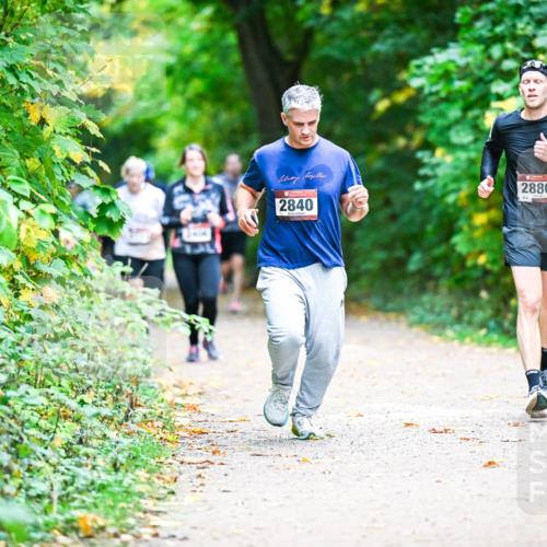 12.10.2025 - Bramfelder Halbmarathon 2025 Dr. Thomas Lammeyer http://msf.ph/oto/9359428 12.10.2025 11:08:08 Laufen 2840, 2880 meine-sportfotos.de