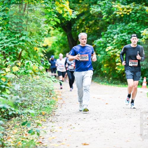 12.10.2025 - Bramfelder Halbmarathon 2025 Dr. Thomas Lammeyer http://msf.ph/oto/9359442 12.10.2025 11:08:10 Laufen 2840, 2880 meine-sportfotos.de