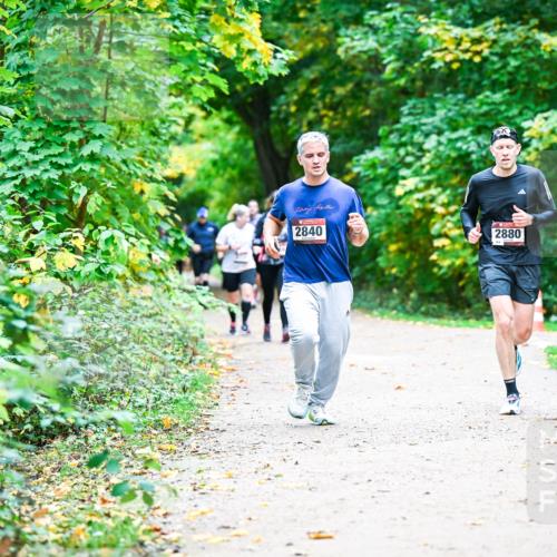12.10.2025 - Bramfelder Halbmarathon 2025 Dr. Thomas Lammeyer http://msf.ph/oto/9359444 12.10.2025 11:08:10 Laufen 2840, 2880 meine-sportfotos.de