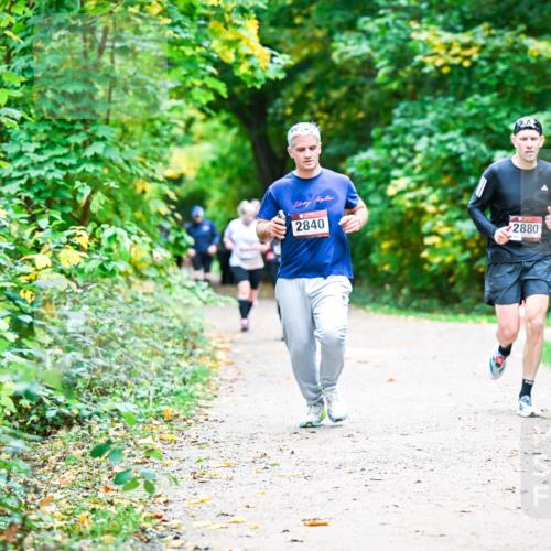 12.10.2025 - Bramfelder Halbmarathon 2025 Dr. Thomas Lammeyer http://msf.ph/oto/9359447 12.10.2025 11:08:11 Laufen 2840, 2880 meine-sportfotos.de