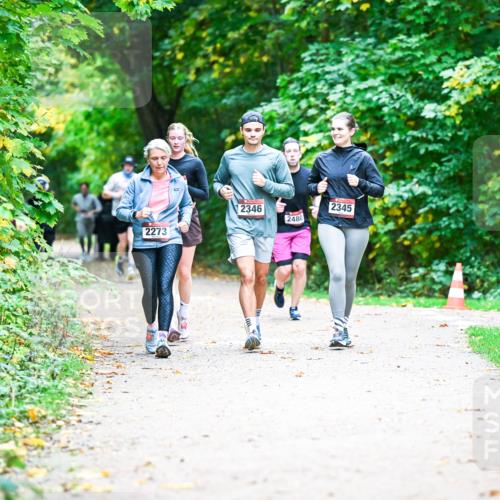 12.10.2025 - Bramfelder Halbmarathon 2025 Dr. Thomas Lammeyer http://msf.ph/oto/9359532 12.10.2025 11:08:35 Laufen 2273, 2346, 2480, 2345 meine-sportfotos.de