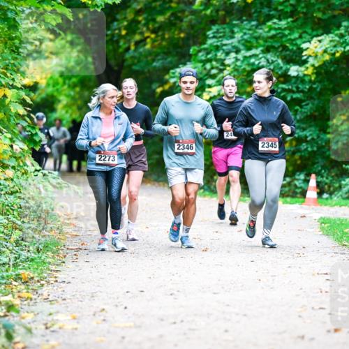 12.10.2025 - Bramfelder Halbmarathon 2025 Dr. Thomas Lammeyer http://msf.ph/oto/9359542 12.10.2025 11:08:37 Laufen 2273, 2346, 24, 2345 meine-sportfotos.de