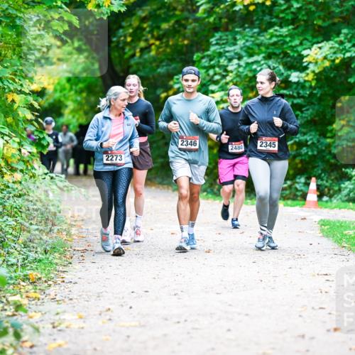 12.10.2025 - Bramfelder Halbmarathon 2025 Dr. Thomas Lammeyer http://msf.ph/oto/9359543 12.10.2025 11:08:37 Laufen 2273, 2346, 2480, 2345 meine-sportfotos.de