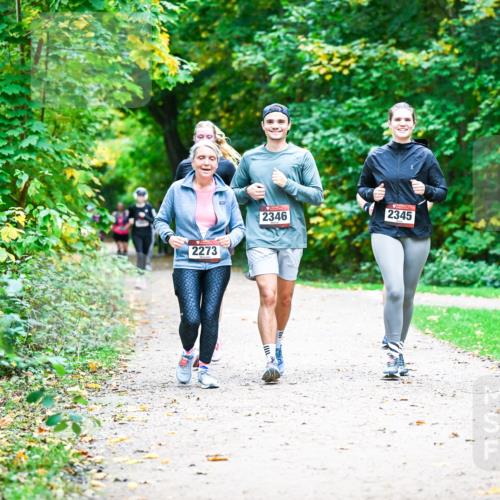 12.10.2025 - Bramfelder Halbmarathon 2025 Dr. Thomas Lammeyer http://msf.ph/oto/9359558 12.10.2025 11:08:39 Laufen 2273, 2346, 2345 meine-sportfotos.de