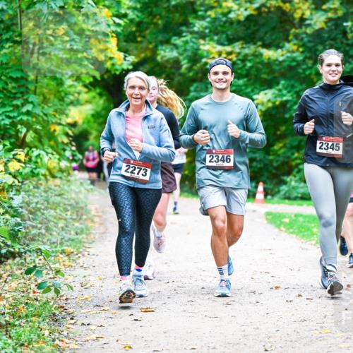 12.10.2025 - Bramfelder Halbmarathon 2025 Dr. Thomas Lammeyer http://msf.ph/oto/9359570 12.10.2025 11:08:41 Laufen 2273, 2346, 2345 meine-sportfotos.de