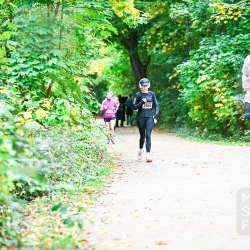 12.10.2025 - Bramfelder Halbmarathon 2025 Dr. Thomas Lammeyer http://msf.ph/oto/9359581 12.10.2025 11:08:44 Laufen 2434 meine-sportfotos.de