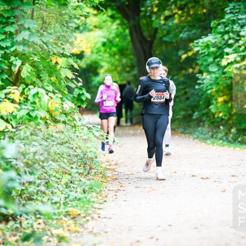 12.10.2025 - Bramfelder Halbmarathon 2025 Dr. Thomas Lammeyer http://msf.ph/oto/9359587 12.10.2025 11:08:45 Laufen 2712, 2884 meine-sportfotos.de