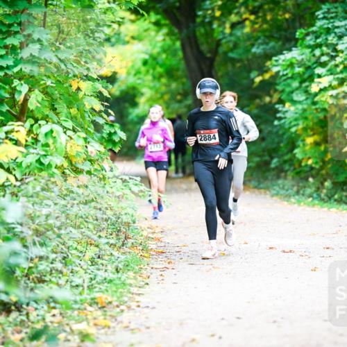 12.10.2025 - Bramfelder Halbmarathon 2025 Dr. Thomas Lammeyer http://msf.ph/oto/9359588 12.10.2025 11:08:45 Laufen 2884, 2715 meine-sportfotos.de