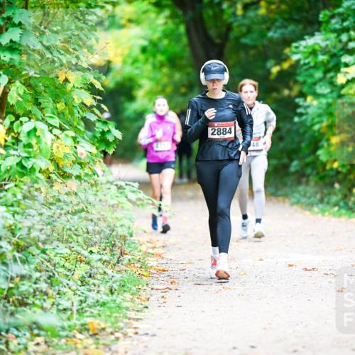 12.10.2025 - Bramfelder Halbmarathon 2025 Dr. Thomas Lammeyer http://msf.ph/oto/9359590 12.10.2025 11:08:46 Laufen 2884, 487 meine-sportfotos.de