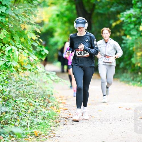 12.10.2025 - Bramfelder Halbmarathon 2025 Dr. Thomas Lammeyer http://msf.ph/oto/9359598 12.10.2025 11:08:47 Laufen 2884, 24 meine-sportfotos.de