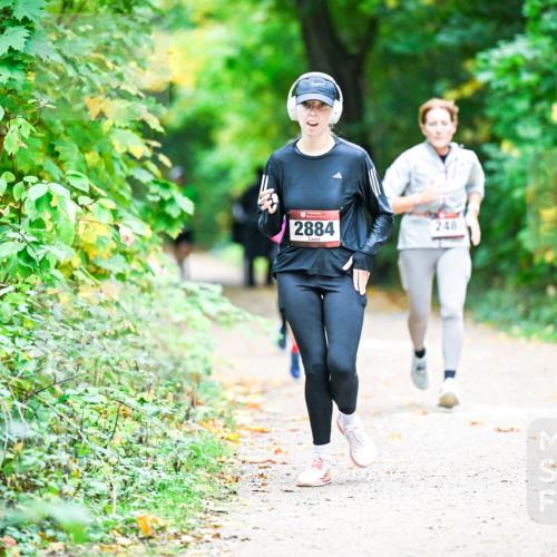 12.10.2025 - Bramfelder Halbmarathon 2025 Dr. Thomas Lammeyer http://msf.ph/oto/9359600 12.10.2025 11:08:47 Laufen 2884, 248 meine-sportfotos.de