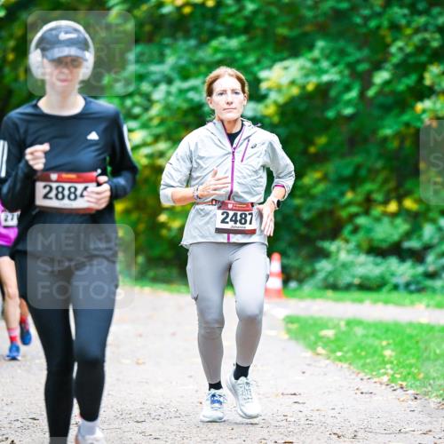 12.10.2025 - Bramfelder Halbmarathon 2025 Dr. Thomas Lammeyer http://msf.ph/oto/9359614 12.10.2025 11:08:51 Laufen 2884, 2487 meine-sportfotos.de