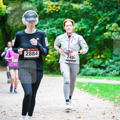 12.10.2025 - Bramfelder Halbmarathon 2025 Dr. Thomas Lammeyer http://msf.ph/oto/9359617 12.10.2025 11:08:51 Laufen 2884, 2487 meine-sportfotos.de