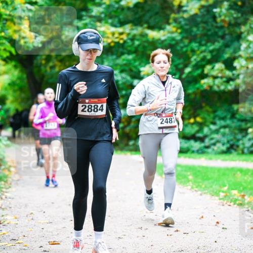 12.10.2025 - Bramfelder Halbmarathon 2025 Dr. Thomas Lammeyer http://msf.ph/oto/9359620 12.10.2025 11:08:51 Laufen 2884, 2481 meine-sportfotos.de