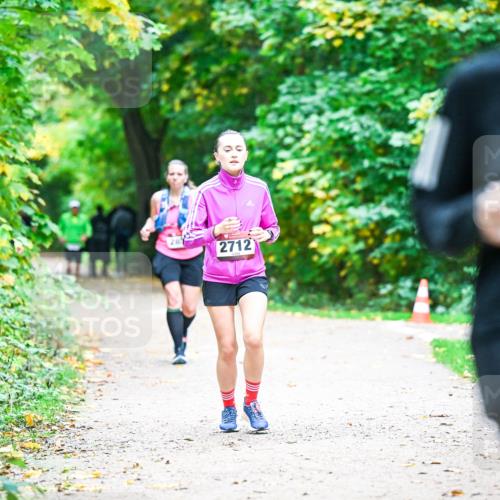12.10.2025 - Bramfelder Halbmarathon 2025 Dr. Thomas Lammeyer http://msf.ph/oto/9359622 12.10.2025 11:08:53 Laufen 2712, 2004 meine-sportfotos.de