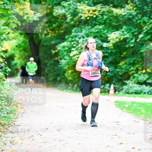 12.10.2025 - Bramfelder Halbmarathon 2025 Dr. Thomas Lammeyer http://msf.ph/oto/9359640 12.10.2025 11:08:56 Laufen 2855 meine-sportfotos.de