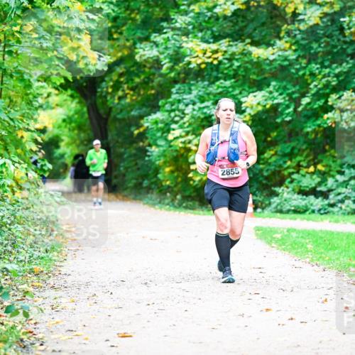 12.10.2025 - Bramfelder Halbmarathon 2025 Dr. Thomas Lammeyer http://msf.ph/oto/9359643 12.10.2025 11:08:57 Laufen 2855 meine-sportfotos.de