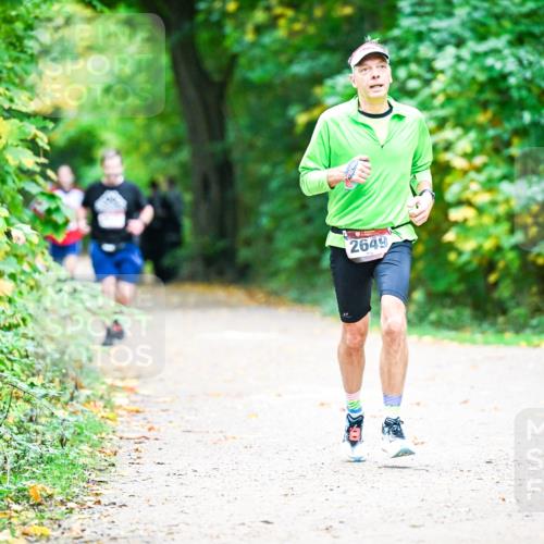 12.10.2025 - Bramfelder Halbmarathon 2025 Dr. Thomas Lammeyer http://msf.ph/oto/9359661 12.10.2025 11:09:03 Laufen 2649 meine-sportfotos.de