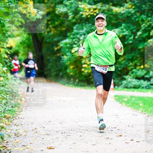 12.10.2025 - Bramfelder Halbmarathon 2025 Dr. Thomas Lammeyer http://msf.ph/oto/9359674 12.10.2025 11:09:05 Laufen 2049 meine-sportfotos.de
