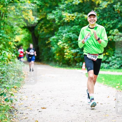 12.10.2025 - Bramfelder Halbmarathon 2025 Dr. Thomas Lammeyer http://msf.ph/oto/9359679 12.10.2025 11:09:05 Laufen 049 meine-sportfotos.de