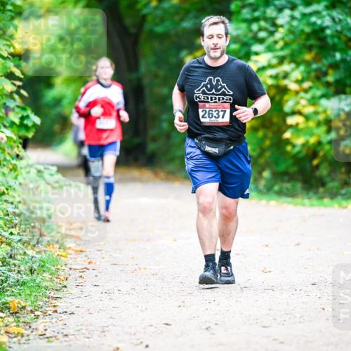 12.10.2025 - Bramfelder Halbmarathon 2025 Dr. Thomas Lammeyer http://msf.ph/oto/9359691 12.10.2025 11:09:11 Laufen 2637 meine-sportfotos.de