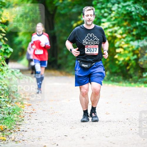 12.10.2025 - Bramfelder Halbmarathon 2025 Dr. Thomas Lammeyer http://msf.ph/oto/9359693 12.10.2025 11:09:12 Laufen 2637 meine-sportfotos.de