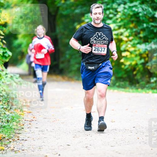 12.10.2025 - Bramfelder Halbmarathon 2025 Dr. Thomas Lammeyer http://msf.ph/oto/9359694 12.10.2025 11:09:12 Laufen 2637 meine-sportfotos.de