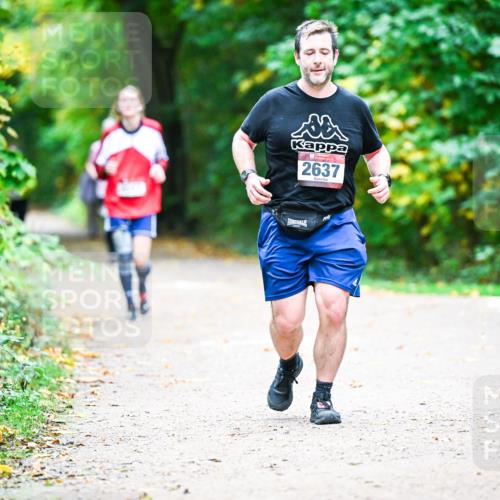 12.10.2025 - Bramfelder Halbmarathon 2025 Dr. Thomas Lammeyer http://msf.ph/oto/9359695 12.10.2025 11:09:12 Laufen 2637 meine-sportfotos.de
