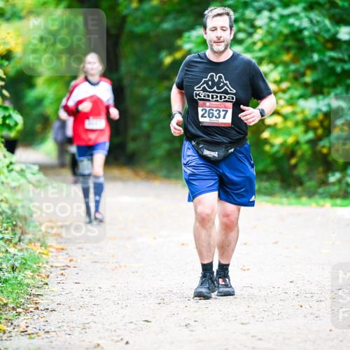 12.10.2025 - Bramfelder Halbmarathon 2025 Dr. Thomas Lammeyer http://msf.ph/oto/9359696 12.10.2025 11:09:12 Laufen 2637 meine-sportfotos.de