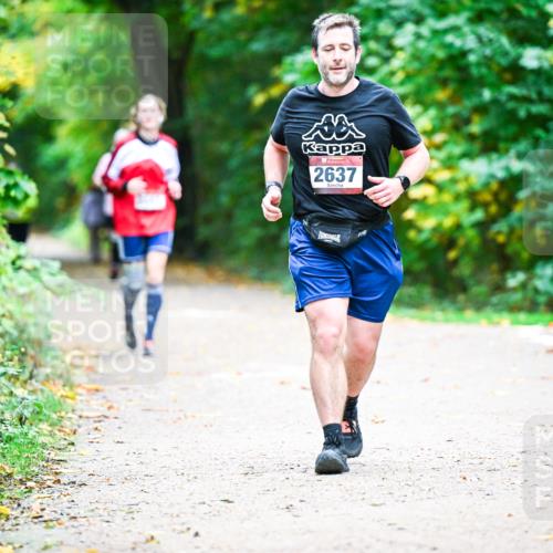 12.10.2025 - Bramfelder Halbmarathon 2025 Dr. Thomas Lammeyer http://msf.ph/oto/9359697 12.10.2025 11:09:12 Laufen 2637 meine-sportfotos.de