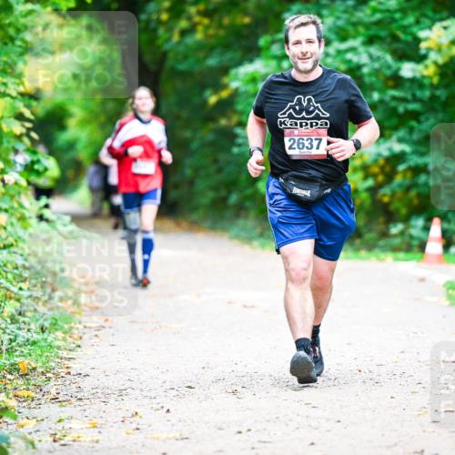 12.10.2025 - Bramfelder Halbmarathon 2025 Dr. Thomas Lammeyer http://msf.ph/oto/9359702 12.10.2025 11:09:13 Laufen 2637 meine-sportfotos.de