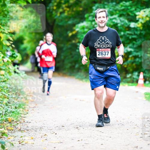 12.10.2025 - Bramfelder Halbmarathon 2025 Dr. Thomas Lammeyer http://msf.ph/oto/9359703 12.10.2025 11:09:13 Laufen 2637 meine-sportfotos.de