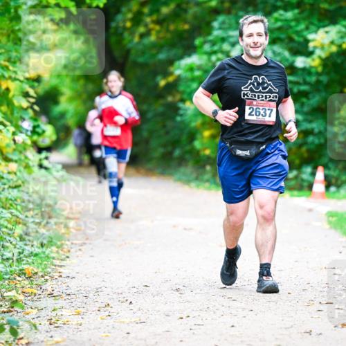 12.10.2025 - Bramfelder Halbmarathon 2025 Dr. Thomas Lammeyer http://msf.ph/oto/9359705 12.10.2025 11:09:13 Laufen 2637 meine-sportfotos.de
