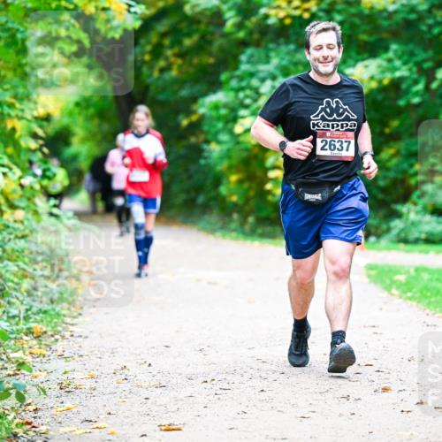 12.10.2025 - Bramfelder Halbmarathon 2025 Dr. Thomas Lammeyer http://msf.ph/oto/9359710 12.10.2025 11:09:14 Laufen 2637 meine-sportfotos.de