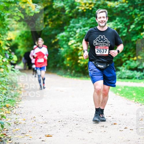 12.10.2025 - Bramfelder Halbmarathon 2025 Dr. Thomas Lammeyer http://msf.ph/oto/9359712 12.10.2025 11:09:14 Laufen 2637 meine-sportfotos.de