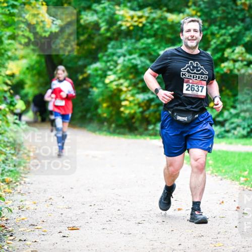 12.10.2025 - Bramfelder Halbmarathon 2025 Dr. Thomas Lammeyer http://msf.ph/oto/9359716 12.10.2025 11:09:15 Laufen 2637 meine-sportfotos.de