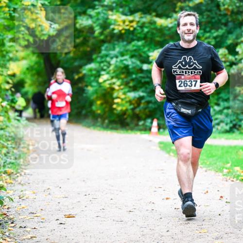 12.10.2025 - Bramfelder Halbmarathon 2025 Dr. Thomas Lammeyer http://msf.ph/oto/9359718 12.10.2025 11:09:15 Laufen 2637 meine-sportfotos.de