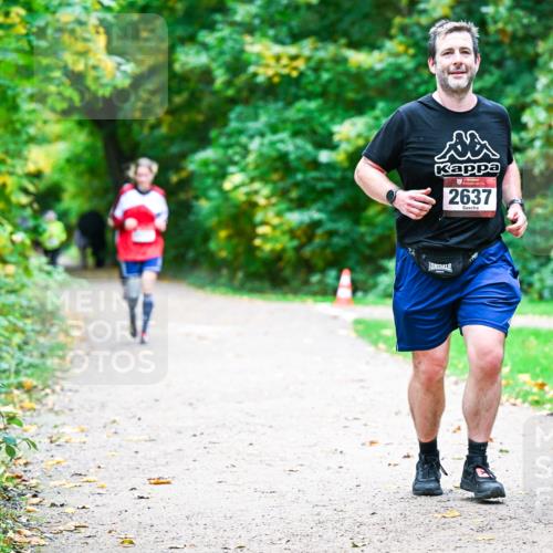 12.10.2025 - Bramfelder Halbmarathon 2025 Dr. Thomas Lammeyer http://msf.ph/oto/9359720 12.10.2025 11:09:15 Laufen 2637 meine-sportfotos.de